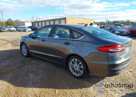 2020 Ford Fusion Hybrid Se z USA, uszkodzony, nr VIN 3FA6P0LU7LR236319